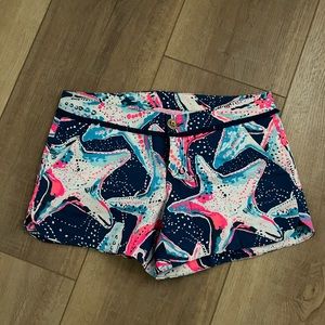Lilly Pulitzer star shorts new without tags size 00